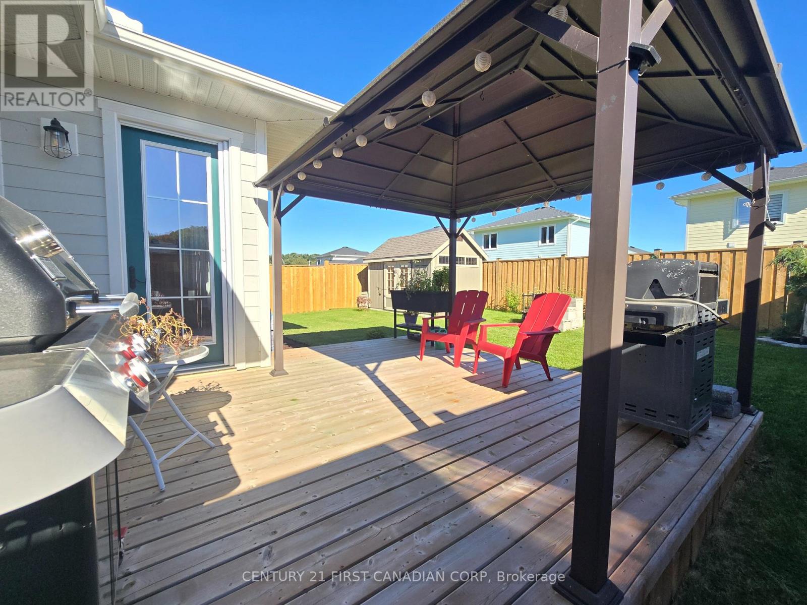 87 The Promenade — photo 20