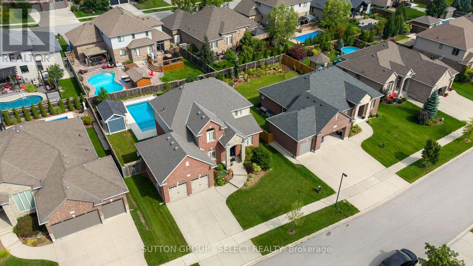 68 BLUE HERON DRIVE - Image 31