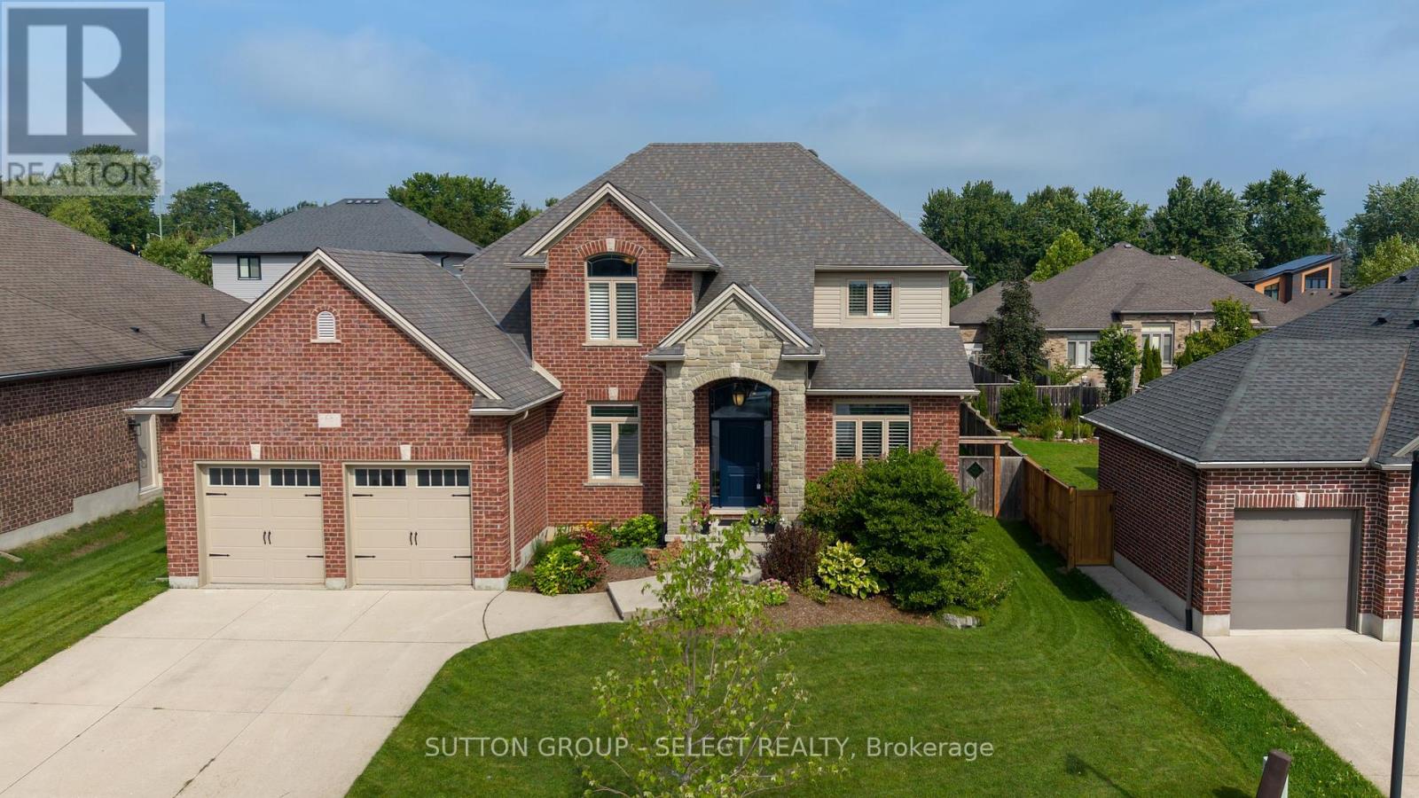 68 BLUE HERON DRIVE - 33