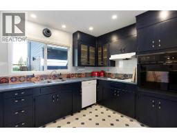 728 71 Avenue Sw, Calgary, AB T2V0R4 Photo 11