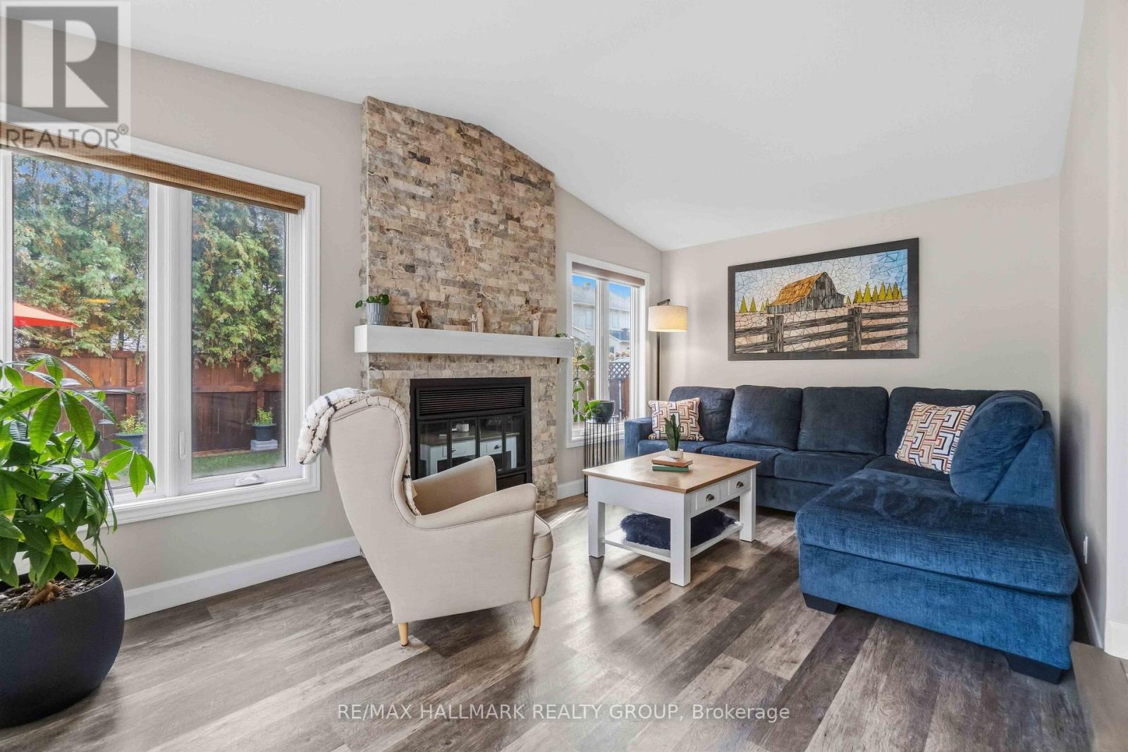 1920 LECLAIR CRESCENT - 20
