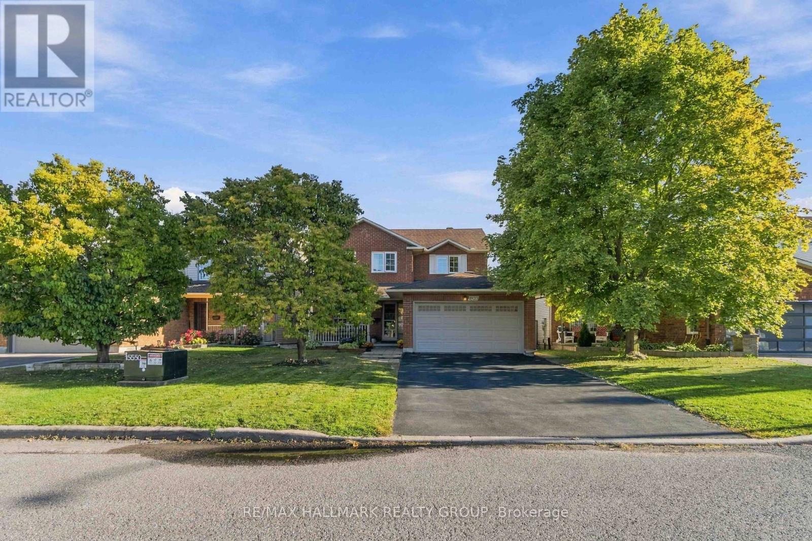 1920 LECLAIR CRESCENT, Ottawa — photo 3