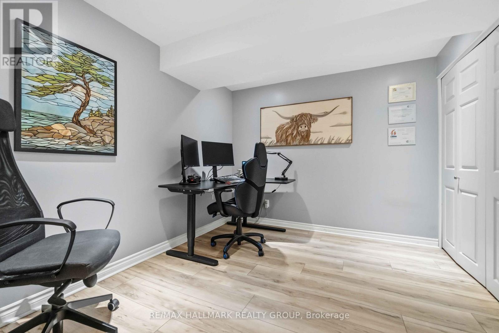 1920 LECLAIR CRESCENT - 34