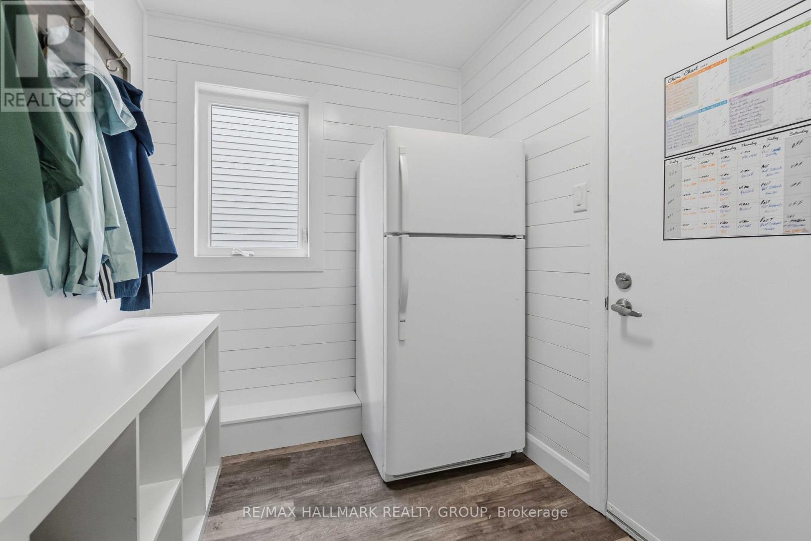 1920 LECLAIR CRESCENT - 7