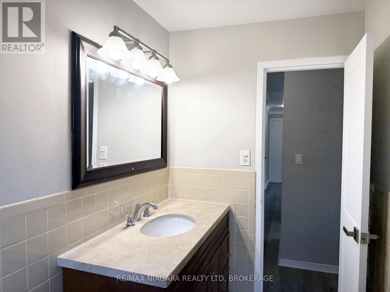 286 Vine Street — photo 39