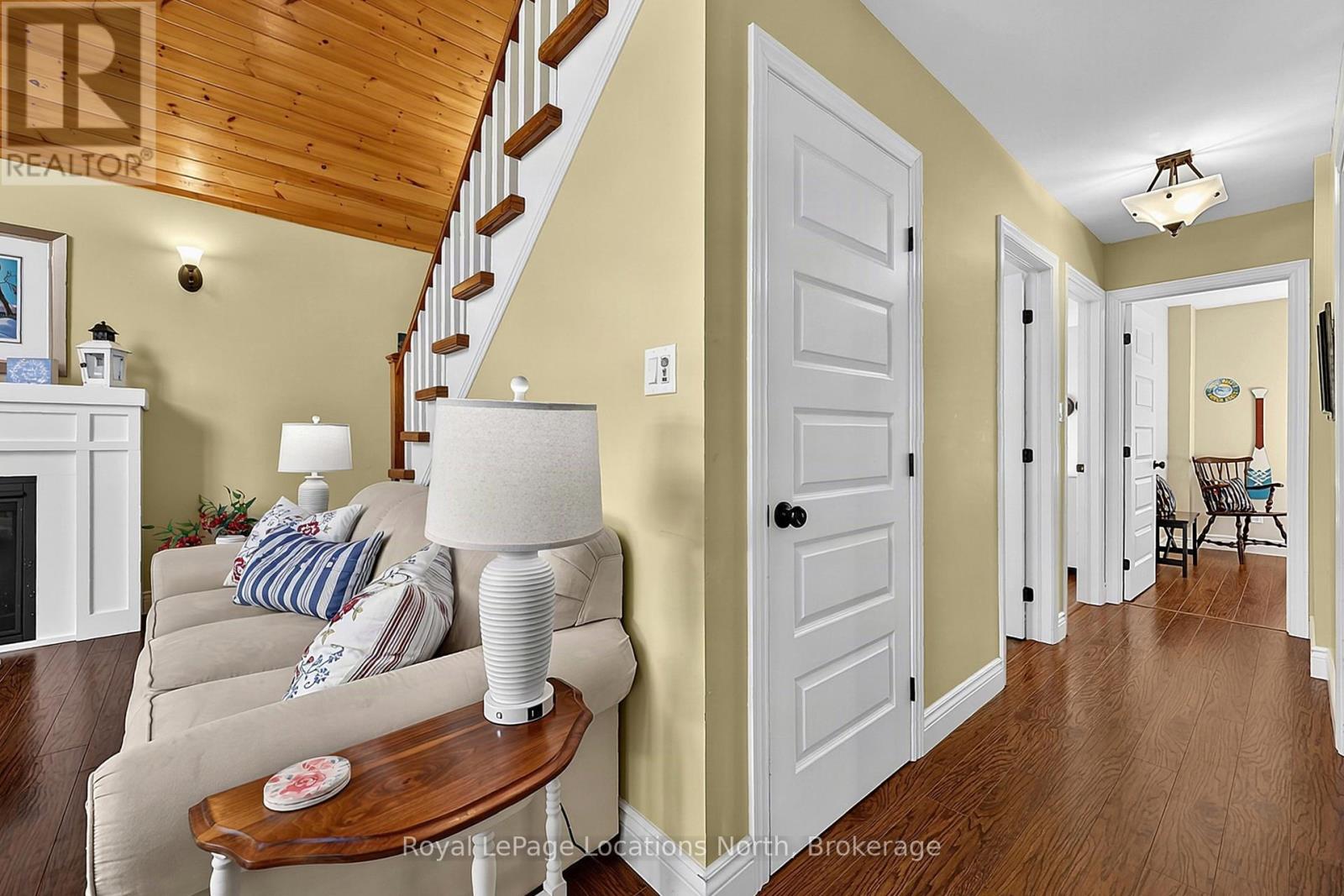 1 MOORE AVENUE - 15