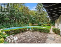 11 Suncrest Drive, Toronto, ON M3C2L1 Photo 8