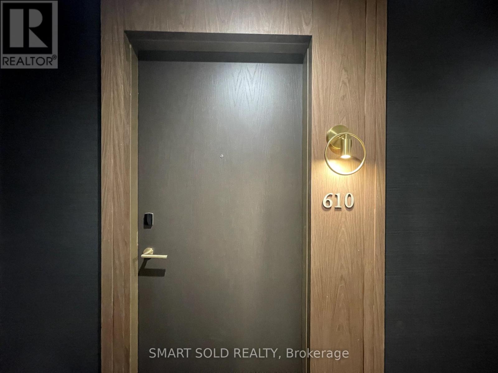 6 Greenbriar Road East — photo 27