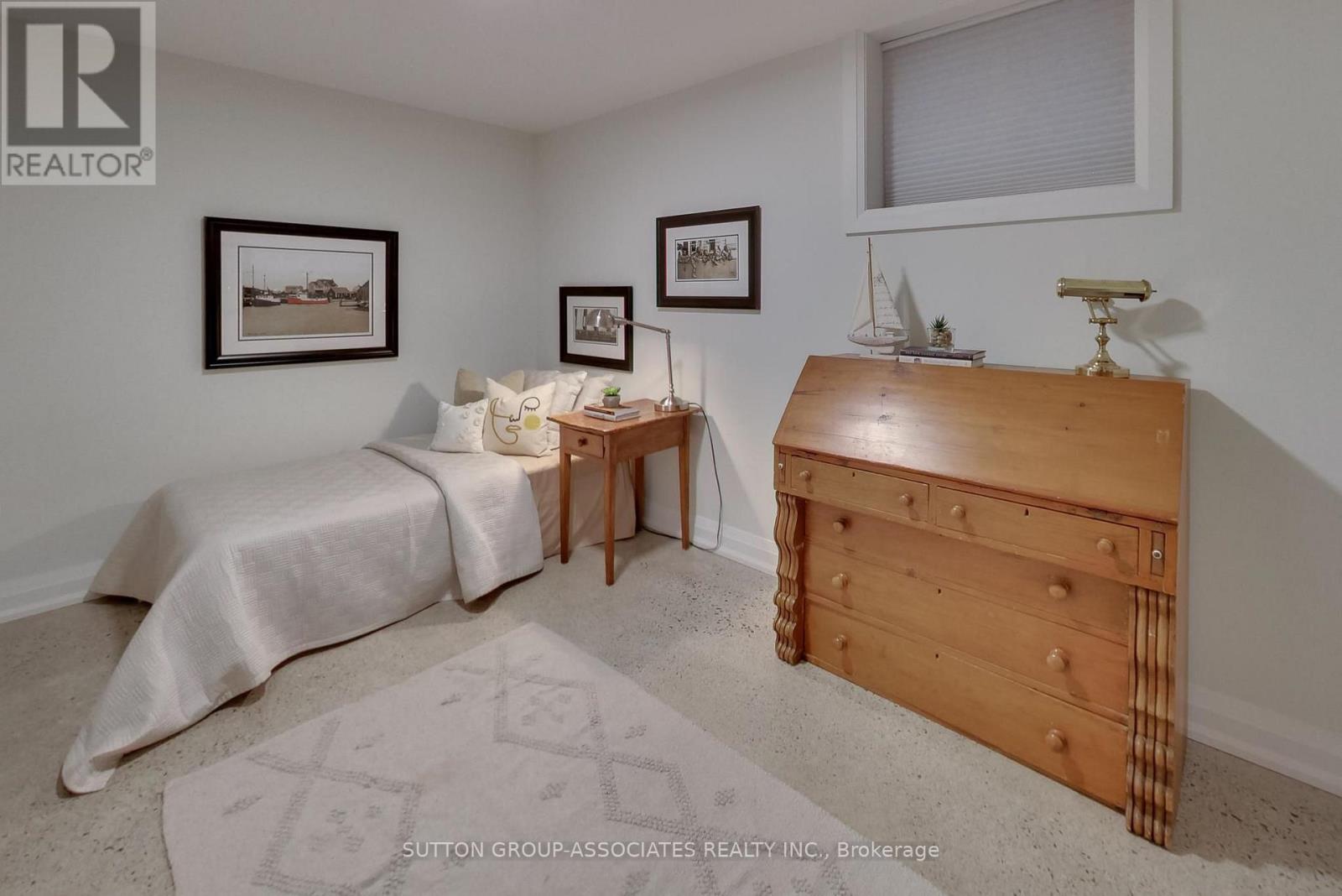 267 LAUDER AVENUE - 18