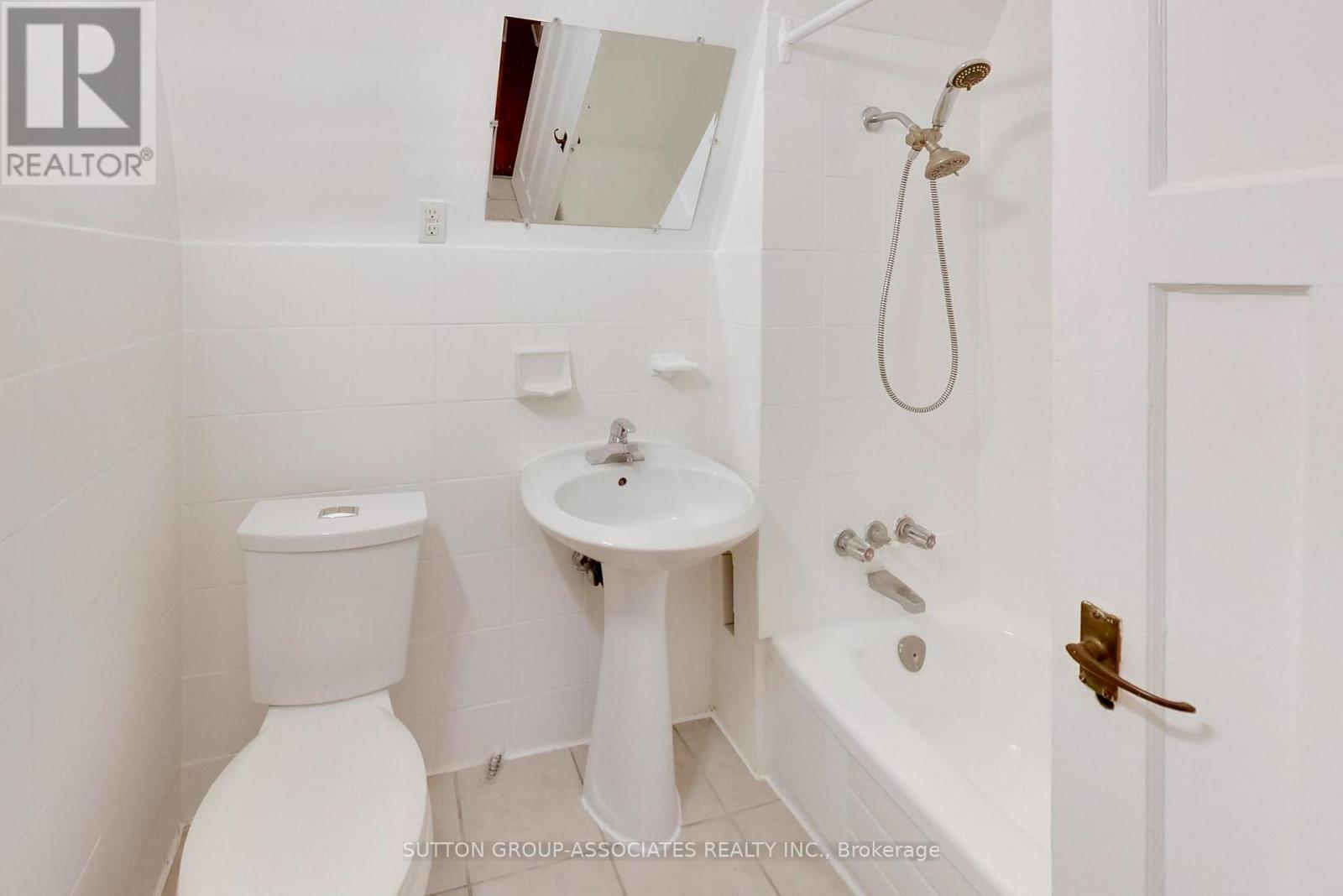 267 LAUDER AVENUE - 24