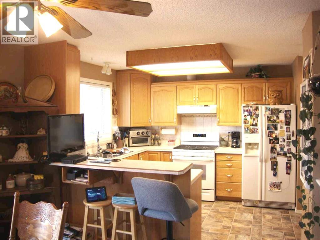 Listing photo – 9 Ray Avenue, Red Deer