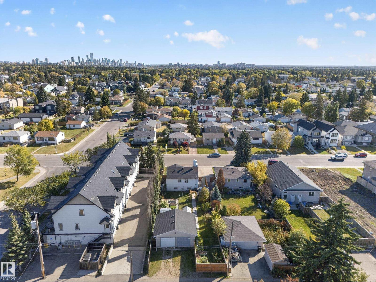 9246 154 ST NW - 2