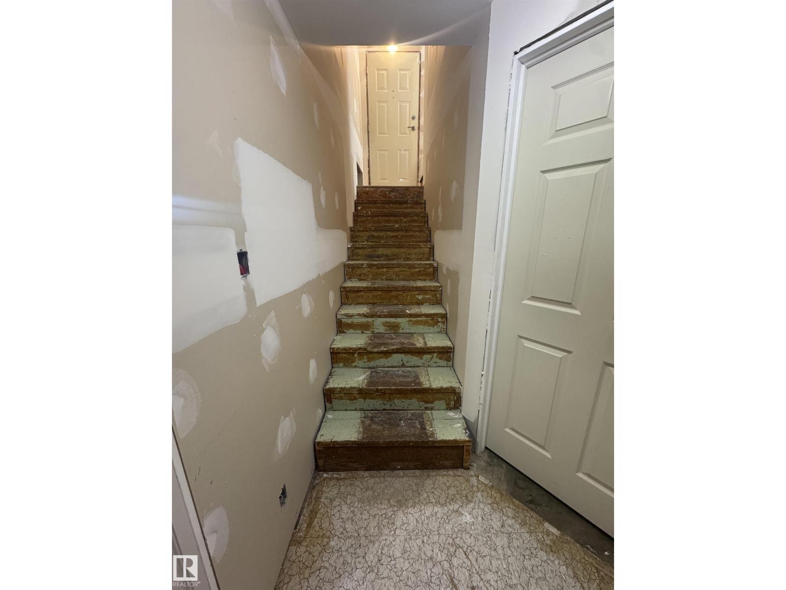 9246 154 ST NW - Image 30