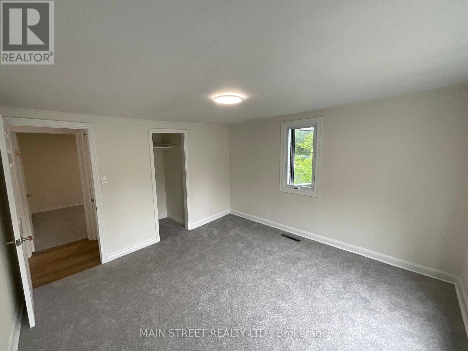 UPPER - 161 CHARLOTTE STREET, Newmarket (Gorham-College Manor) — photo 6