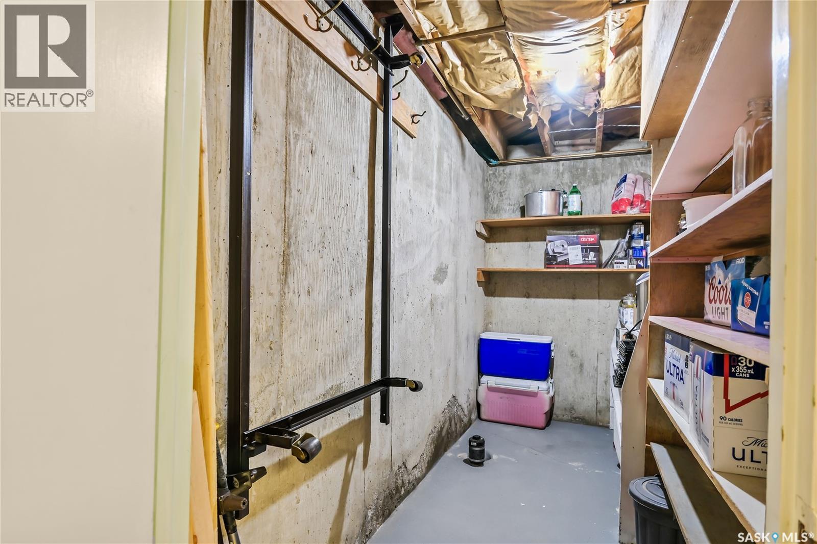 705 King STREET - 38