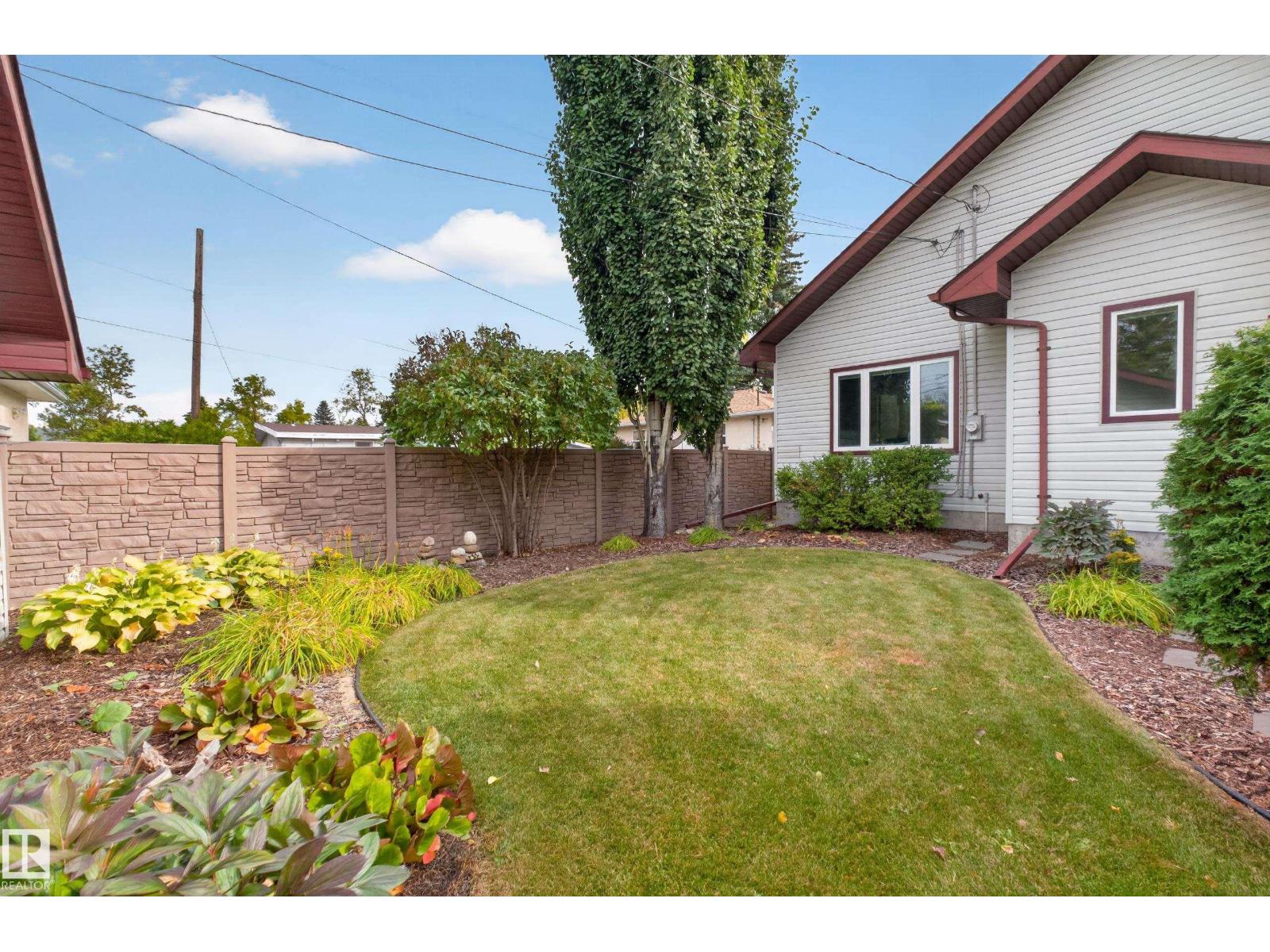 10356 147 ST NW - Image 35