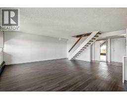 2911, 221 6 Avenue SE - photo 22