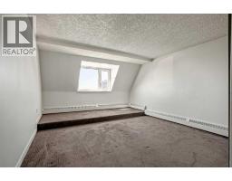 2911, 221 6 Avenue SE - photo 28