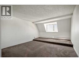 2911, 221 6 Avenue SE - photo 30