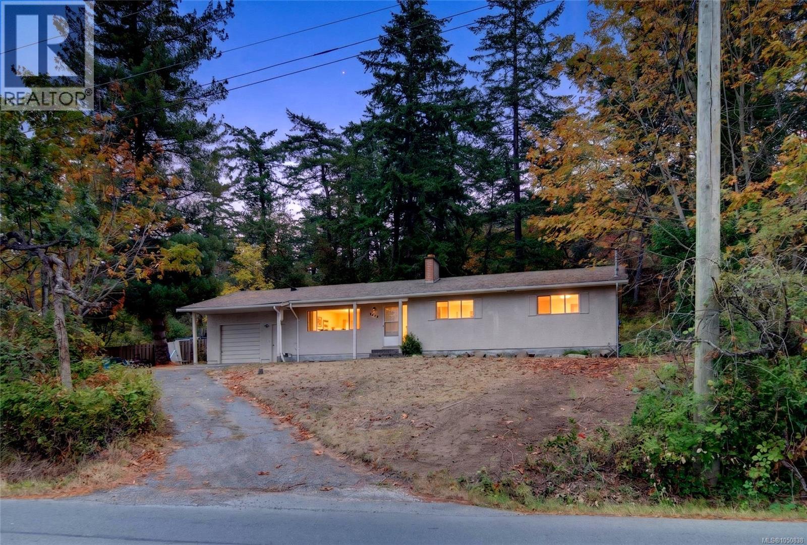  4439 Blenkinsop Road, Saanich