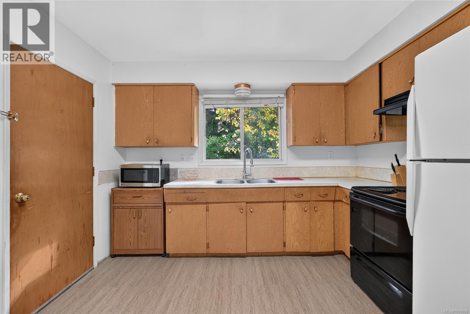  4439 Blenkinsop Road, Saanich