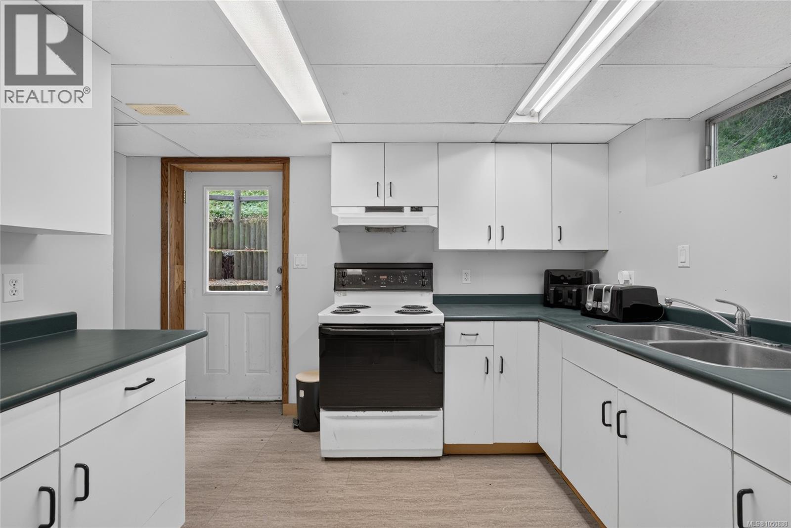  4439 Blenkinsop Road, Saanich