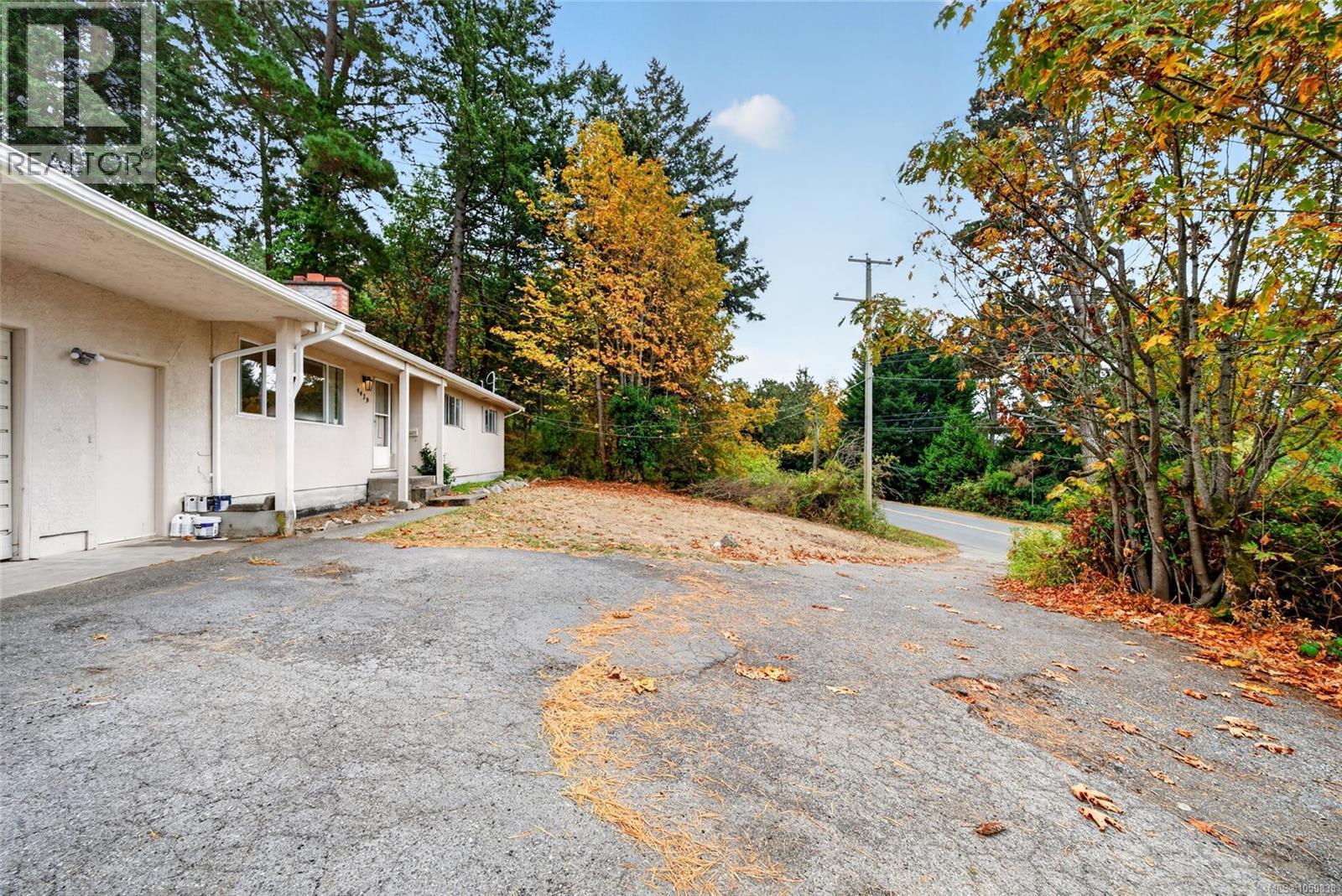  4439 Blenkinsop Road, Saanich