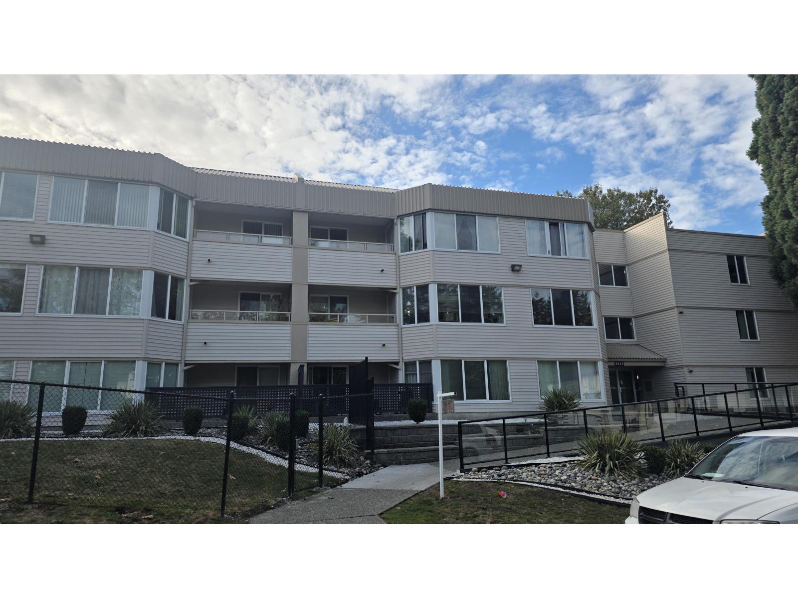2 Bed, 1 Bath Apartment for Sale in Surrey – 105 9635 121 STREET, Surrey – MLS# R3163547 - Image 39