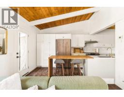 706, 11010 Bonaventure Drive SE - photo 8