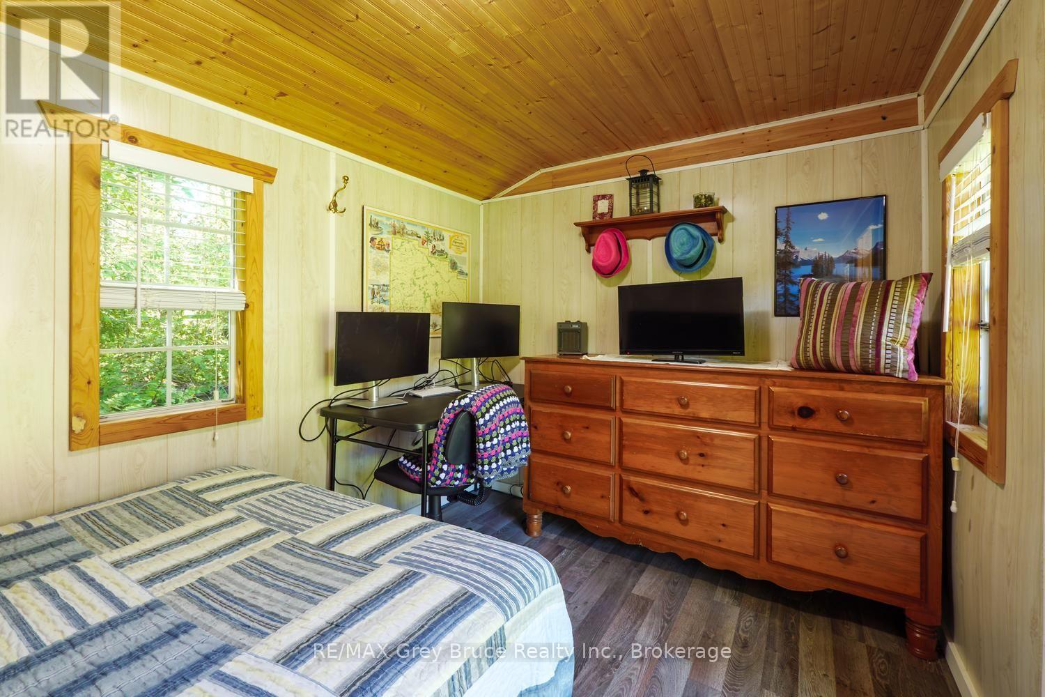 1326 SECOND AVENUE S - 32