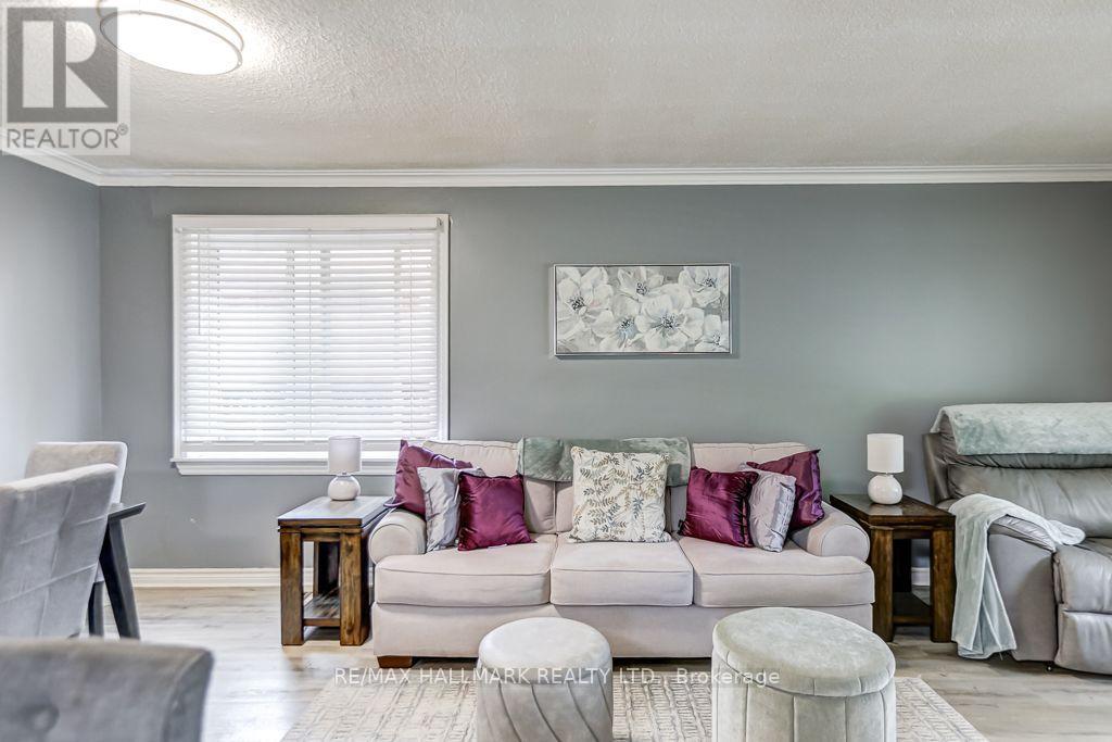 39 CALUMET CRESCENT, Toronto (Woburn) — photo 4