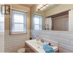 39 Calumet Crescent, Toronto, ON M1H1W4 Photo 16