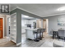 39 Calumet Crescent, Toronto, ON M1H1W4 Photo 6