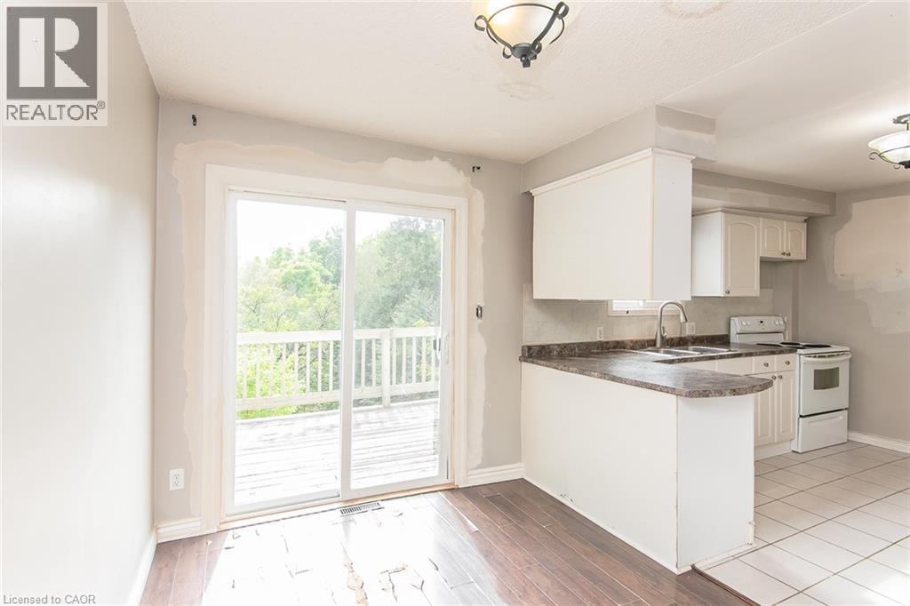 157 OLD CARRIAGE Drive - 16