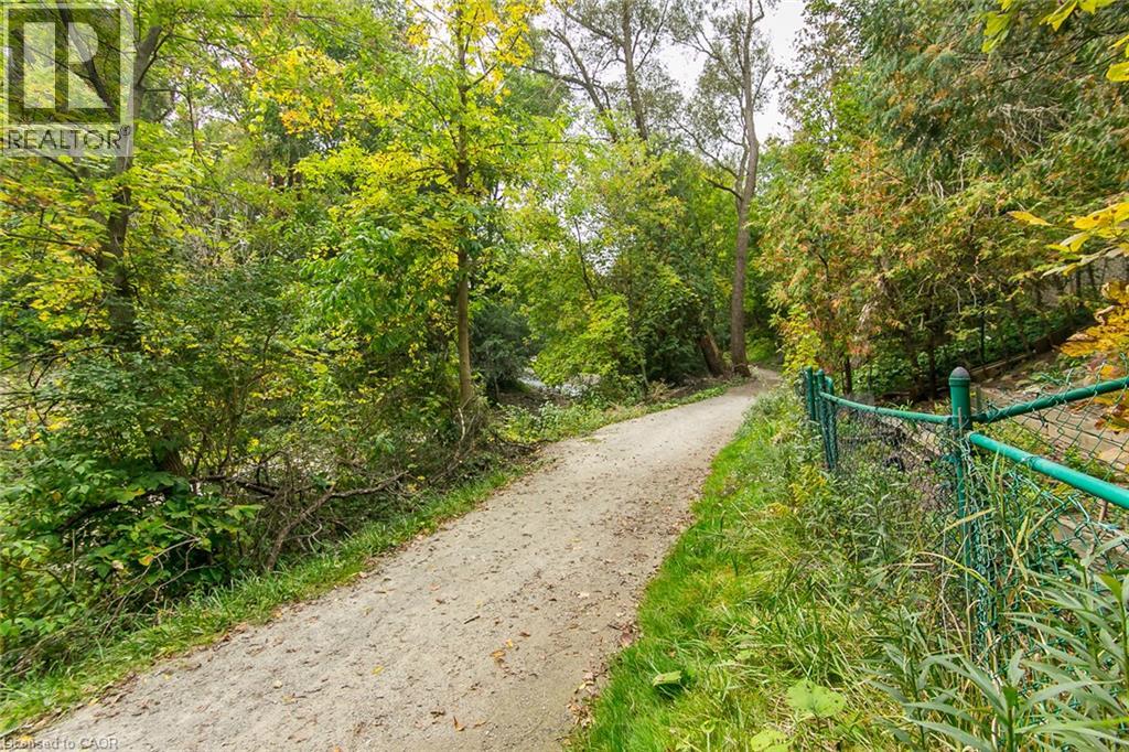 157 OLD CARRIAGE Drive - 47