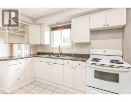 157 Old Carriage Drive, Kitchener, ON N2P1H5 Photo 13