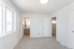 149 Brightview Avenue, Winnipeg, MB R2C5W8 Photo 9