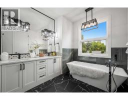 420 32 Avenue Nw, Calgary, AB T2M2P9 Photo 25