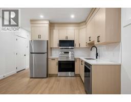 420 32 Avenue Nw, Calgary, AB T2M2P9 Photo 35