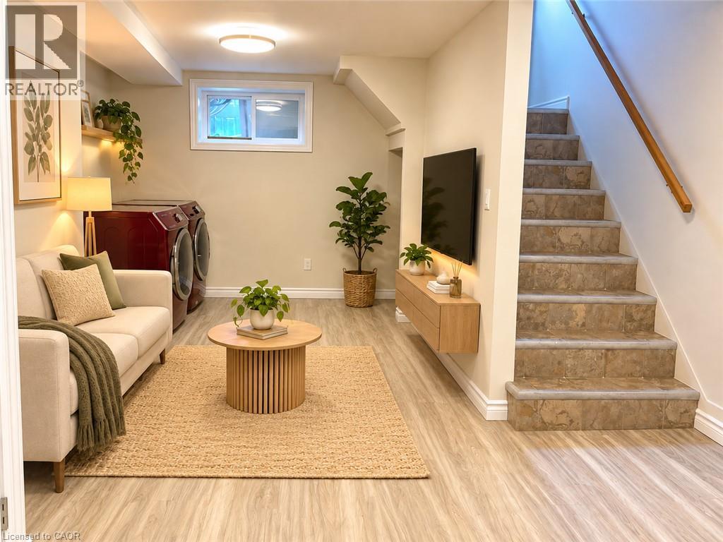 249 BLUCHER Street Unit# Lower — photo 3