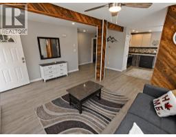 18 Maple Street - photo 9