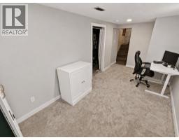 18 Maple Street - photo 30