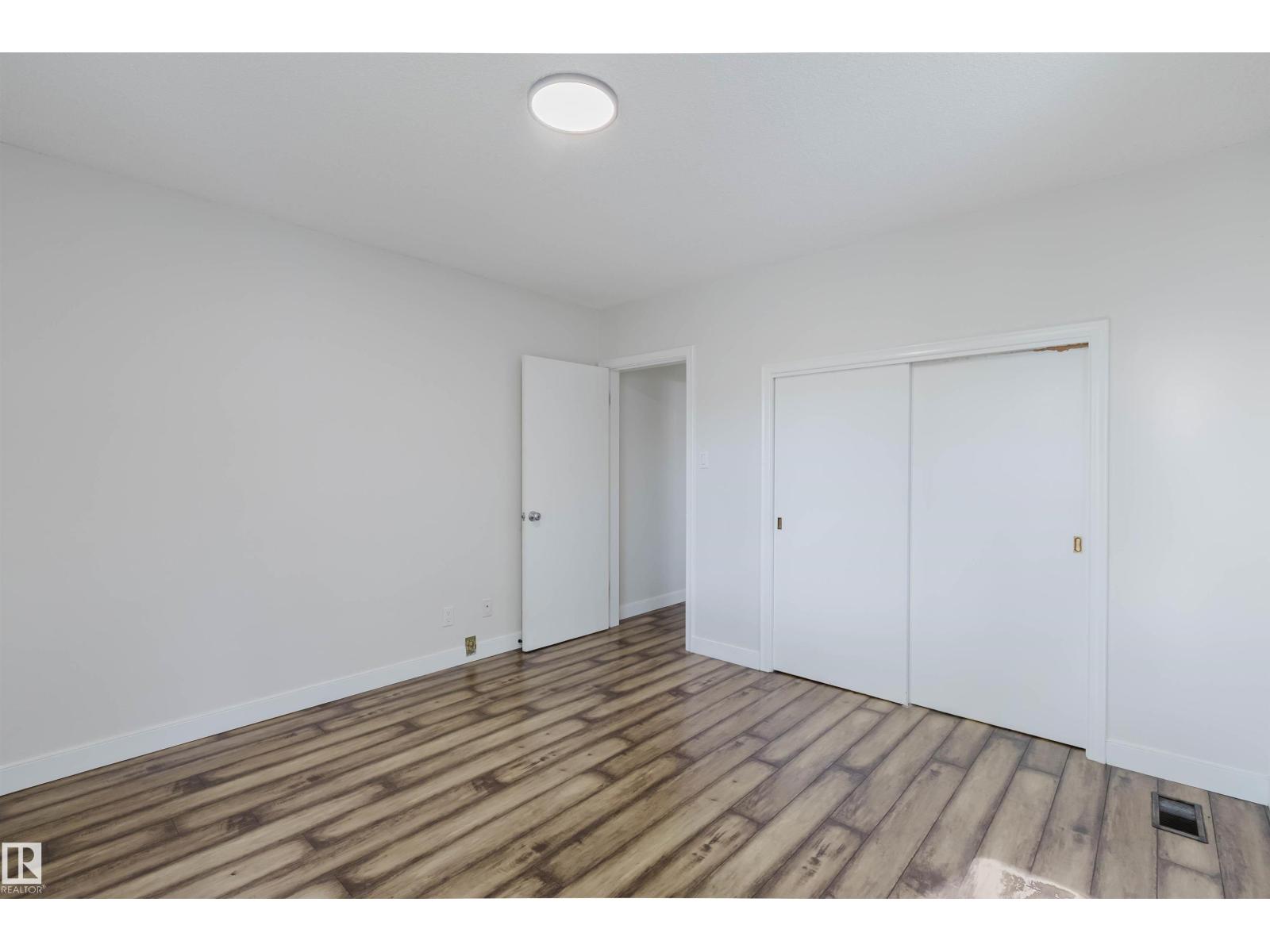 10840 74 AV NW - 7