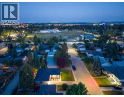 20 Gainsborough Drive Sw, Calgary, AB T3E4W7 Photo 45