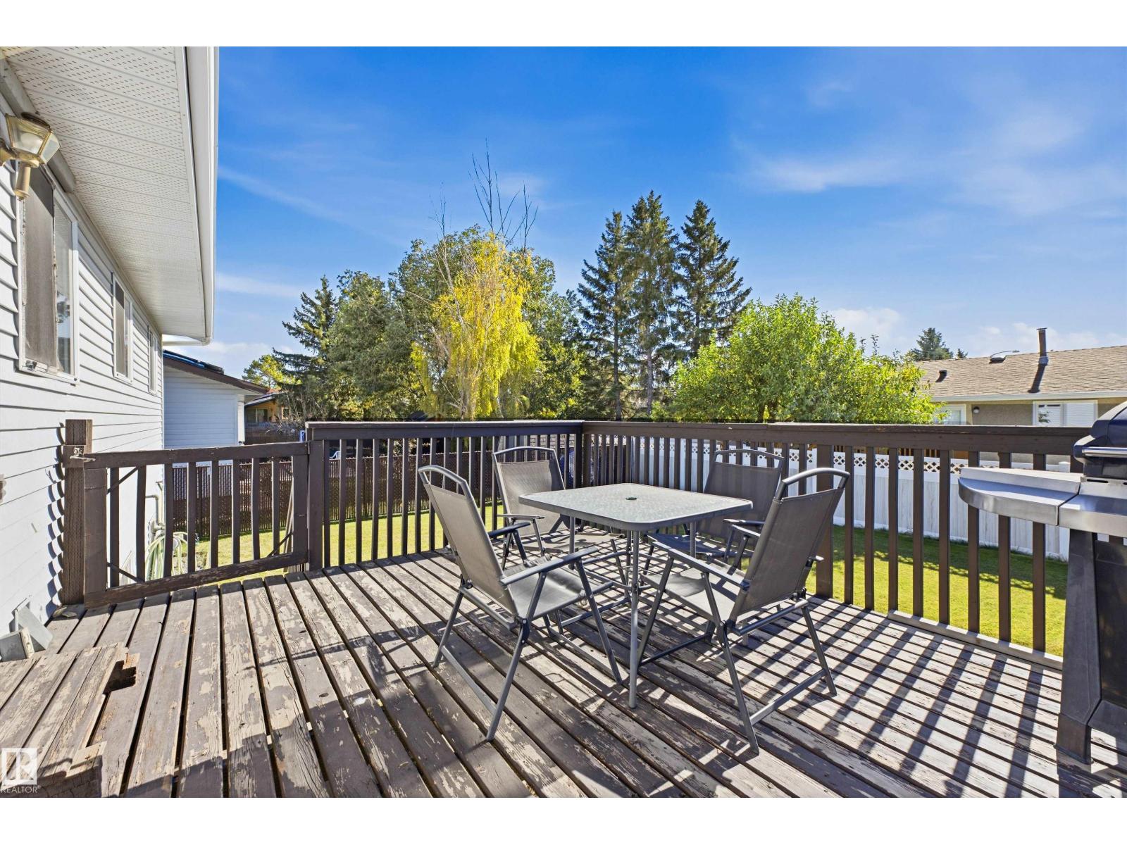 3519 33 AV NW - 20