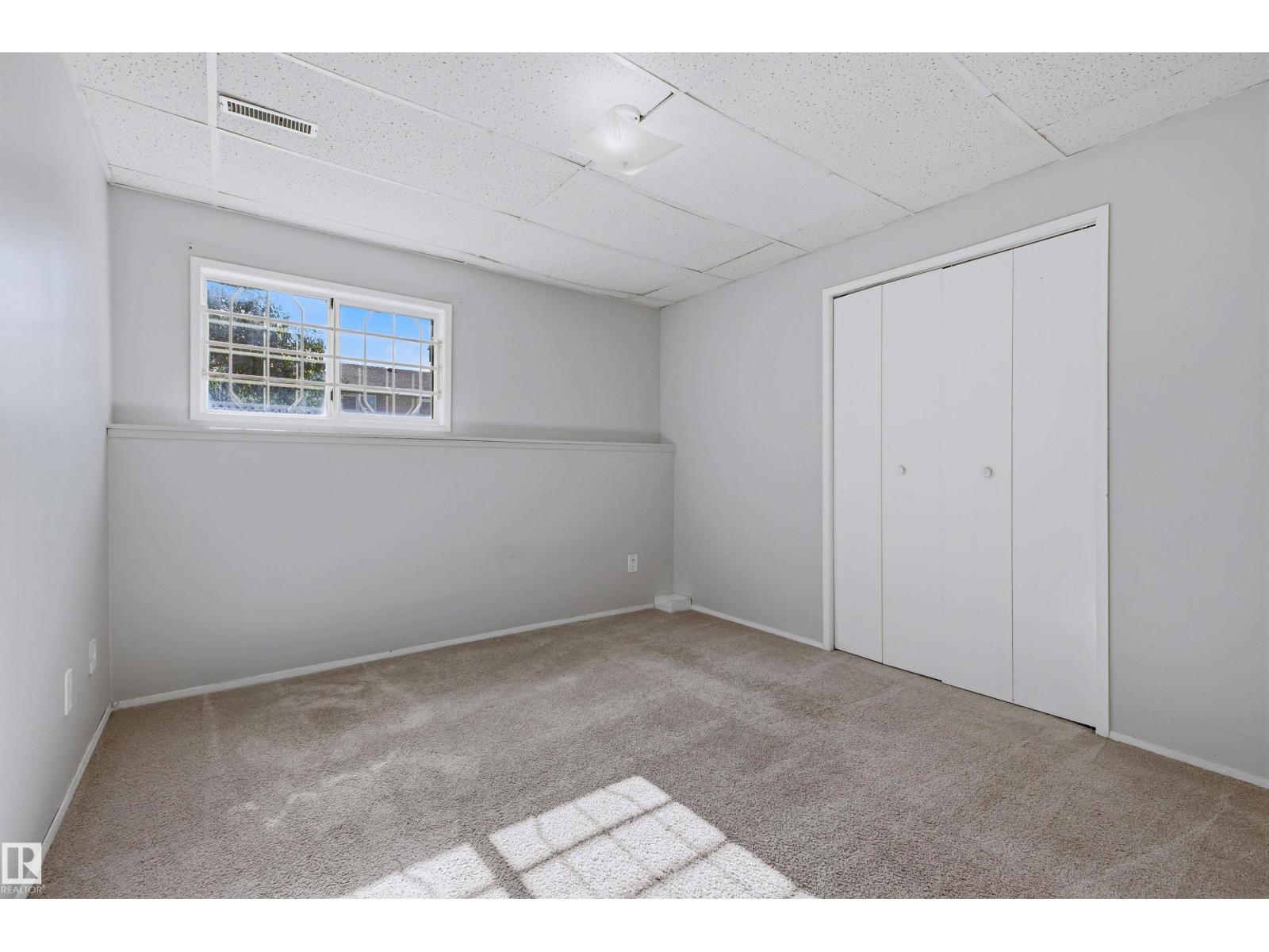 3519 33 AV NW - 35