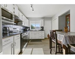3519 33 Av Nw, Edmonton, AB T6L4N6 Photo 12