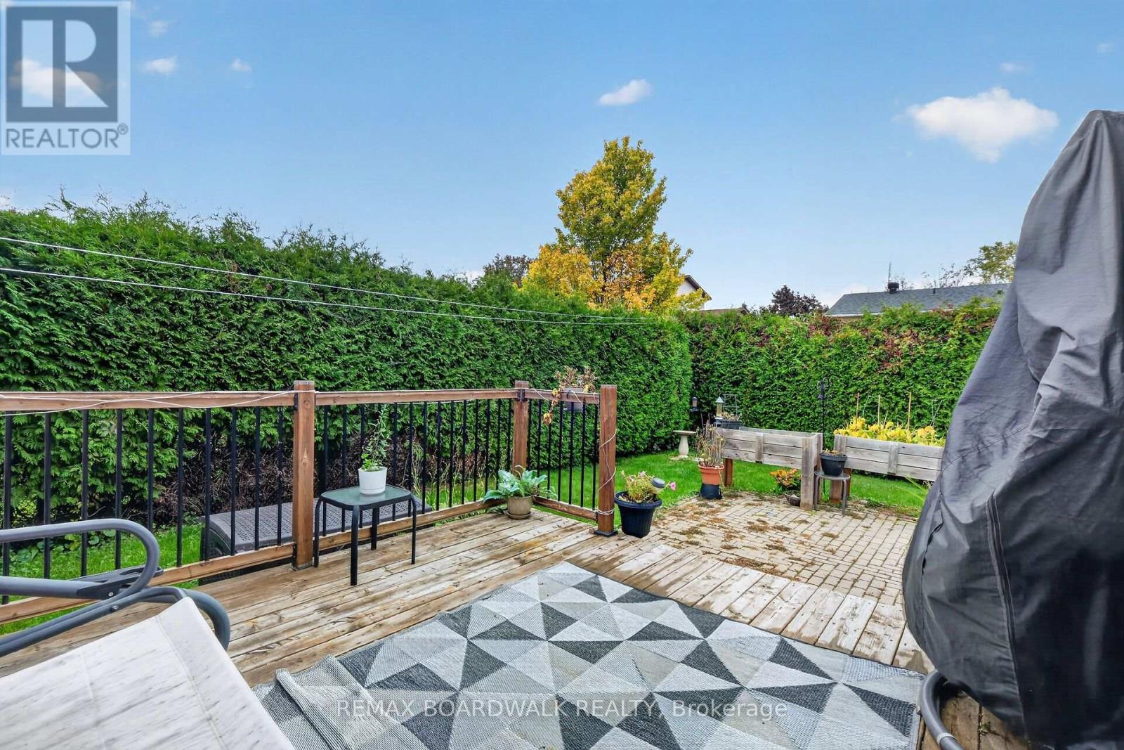 2762 JULIE STREET - Image 45
