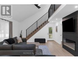 9 Islandview Crescent, Wasaga Beach, ON L9Z2V6 Photo 12