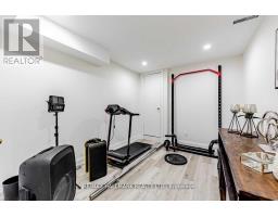 Bsmt - 71 Crystal Drive, Richmond Hill, ON L4C7Y7 Photo 9